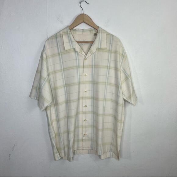 Tommy Bahama Other - Tommy Bahama 100% Silk Short Sleeve Pale Yellow Shirt Size XL